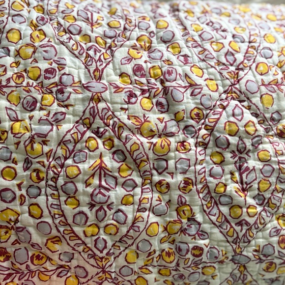 John Robshaw Quilted Standard Sham Set (2) - Picture 2 of 7